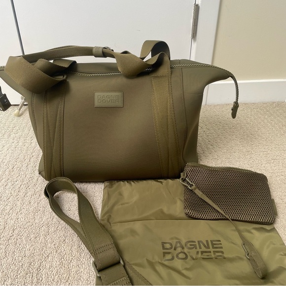 Danger Dover - Landon Neoprene Carryall Bag (Medium) Dark Moss Color - Picture 8 of 14